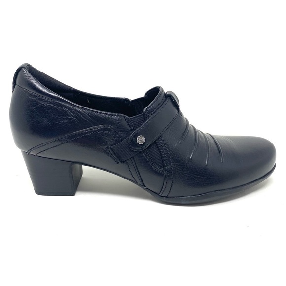 Clarks Rosalyn Nicole leather bootie black NARROW - Picture 1 of 10